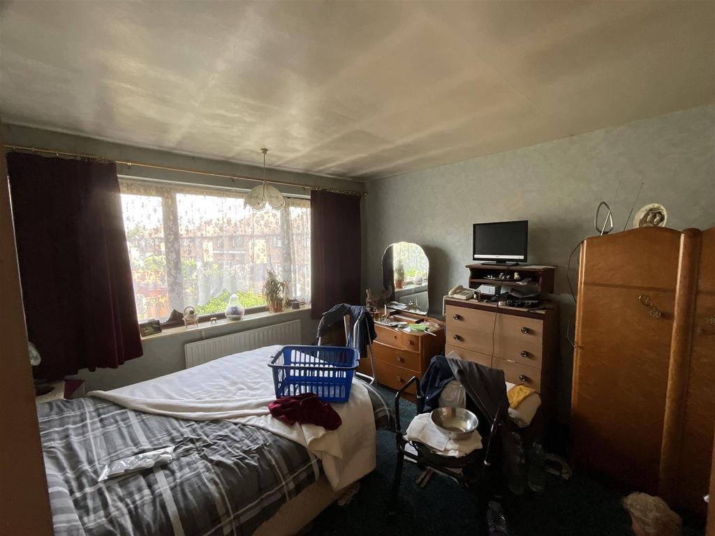 Road, Bexley, Kent 3 bed semidetached house for sale £525,000