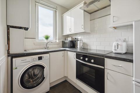 2 bedroom apartment to rent, Paris Street, Grangemouth, Falkirk, FK3 9BN