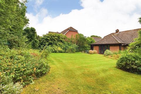 3 bedroom detached bungalow for sale, Reading Road, Chineham, Basingstoke, RG24