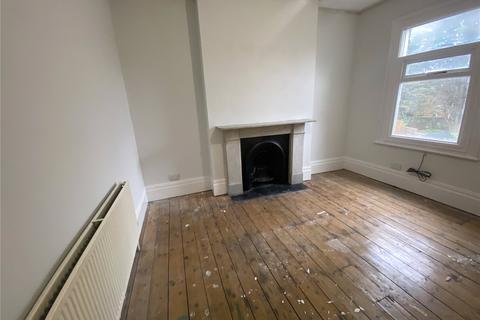 Flat share to rent, St Peters Road, London CR0