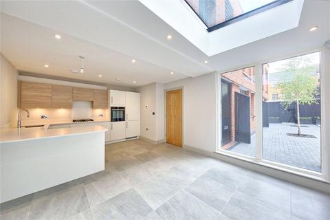 2 bedroom end of terrace house for sale, Old Bakery Mews, Hampton Wick, Kingston upon Thames, KT1