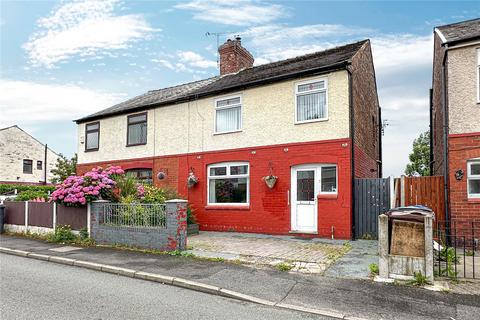 3 bedroom semi-detached house for sale, Windsor Avenue, Chadderton, Oldham, Greater Manchester, OL9