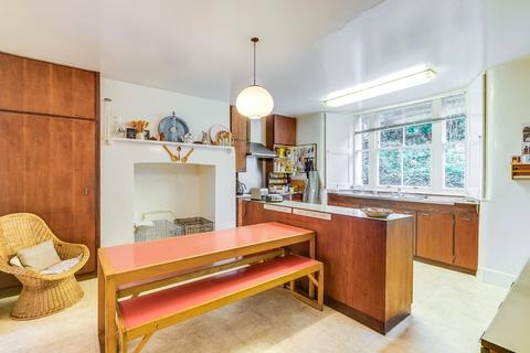 6 Thurlow Road, London, NW3 5PJ
