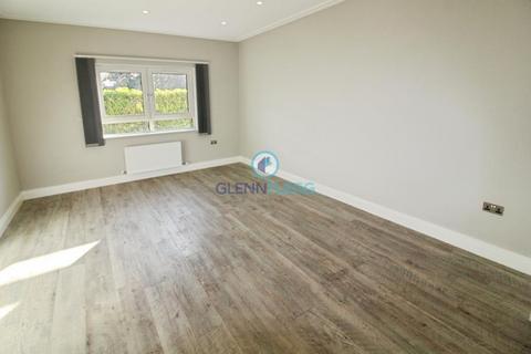 undefined, Astoria Heights, Slough
