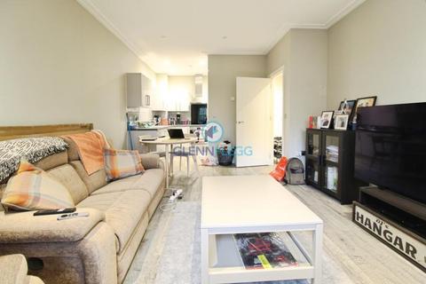 1 bedroom flat to rent, Astoria Heights, Slough