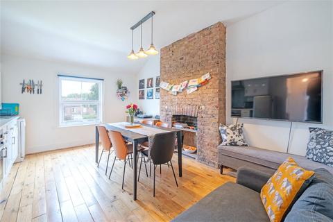 2 bedroom flat for sale, Claremont Road, Cricklewood, NW2