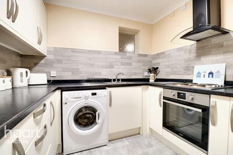 2 bedroom apartment for sale, Rosemary Road, CLACTON-ON-SEA