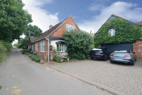 3 bedroom bungalow for sale, Redhall Farm Road, Broome, Stourbridge, DY9