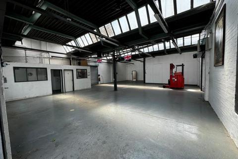 Industrial unit to rent, 1, Fircoft Way, Edenbridge, Kent, TN8