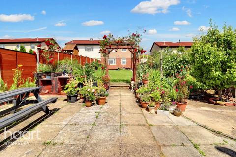 36 Burnham Road, Luton, LU2 9ER