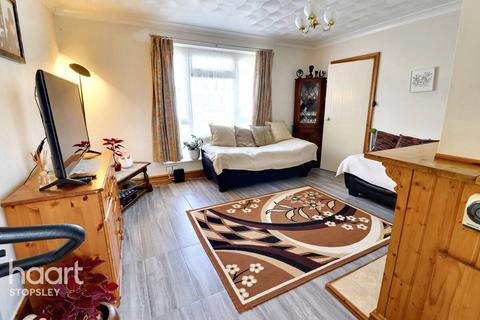 36 Burnham Road, Luton, LU2 9ER