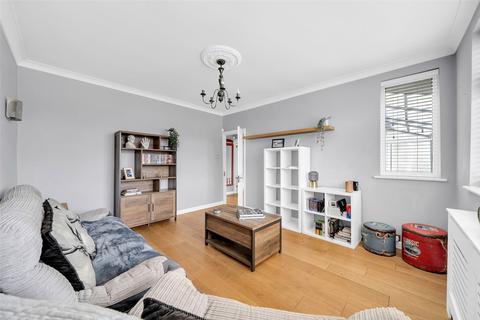 66 Beechcroft Avenue, Bexleyheath, DA7 6QS