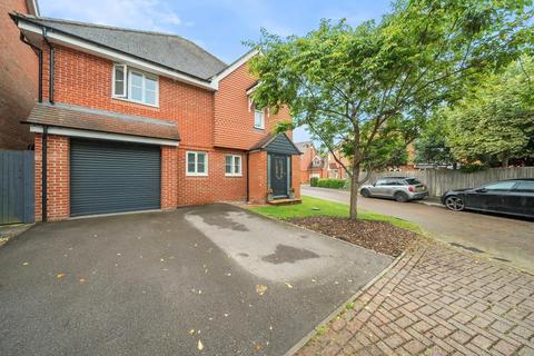 4 bedroom detached house to rent, Lowbury Gardens,  Compton,  RG20