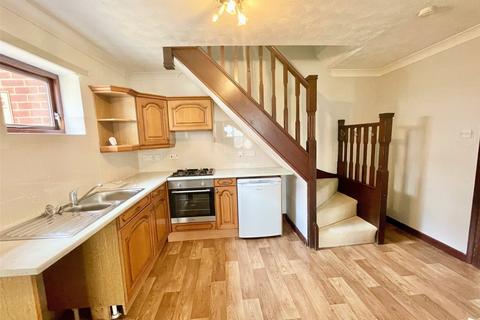 2 bedroom maisonette for sale, Recreation Avenue, Leigh-on-Sea, Essex, SS9