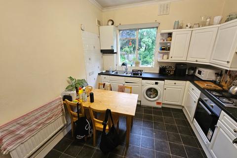 3 bedroom maisonette to rent, Benson Road, London SE23