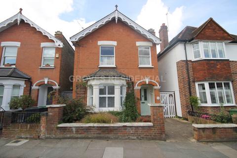 4 bedroom detached house for sale, Westbury Road