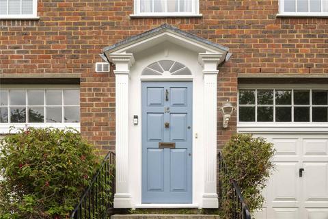 15 Heatherdale Close, Kingston Upon Thames, KT2 7SU