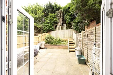 15 Heatherdale Close, Kingston Upon Thames, KT2 7SU