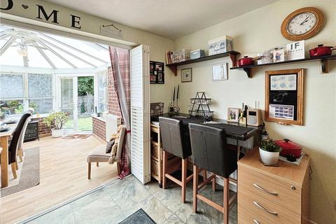 3 bedroom semi-detached house for sale, Blackthorn Close, South Wonston, Winchester