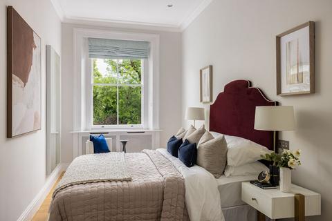 2 bedroom flat for sale, London SW7