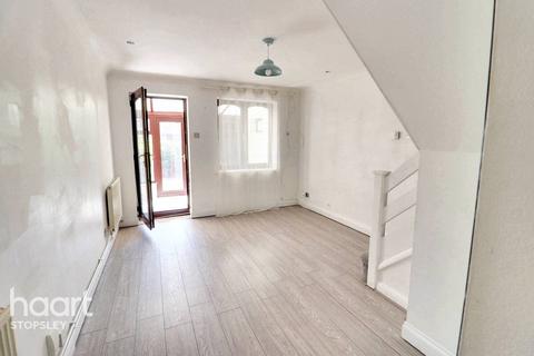 1 bedroom end of terrace house for sale, Hayling Drive, Luton