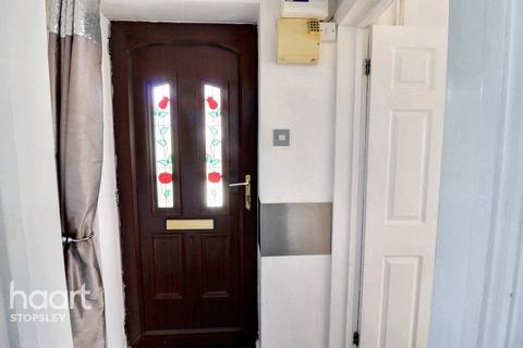 14 Hayling Drive, Luton, LU2 8HD