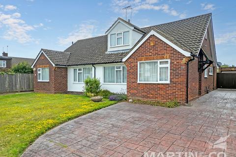 3 bedroom semi-detached bungalow for sale, Ravensbourne Drive, Chelmsford