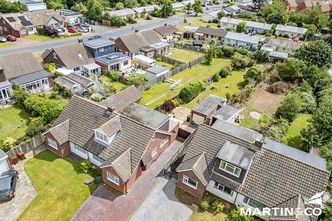 4 bedroom semi-detached bungalow for sale, Ravensbourne Drive, Chelmsford