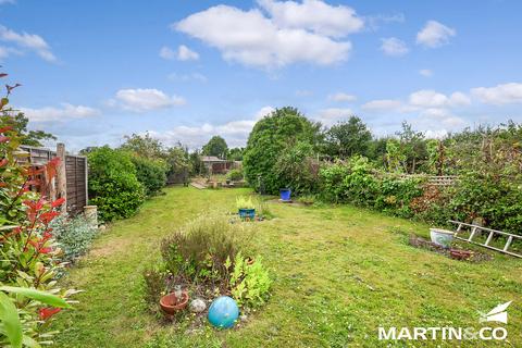 4 bedroom semi-detached bungalow for sale, Ravensbourne Drive, Chelmsford