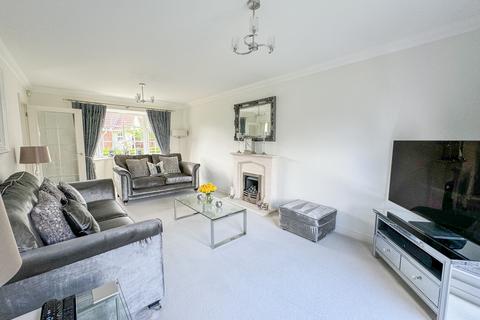 30 Glencrofts, Hockley, SS5 4GN
