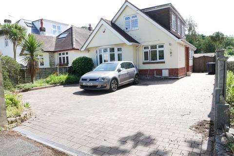 3 bedroom detached bungalow to rent, Blake Dene Road, Lilliput