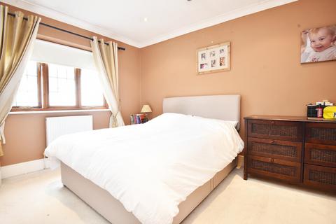 5 Appleby Grove, Knaresborough, HG5 9NQ