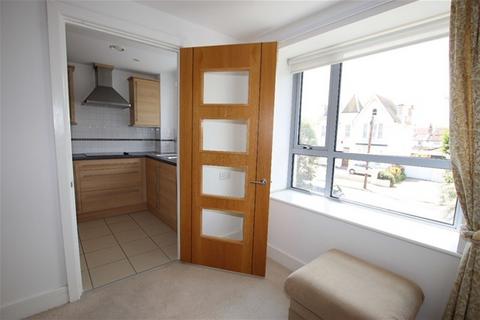 1 bedroom flat for sale, Carnarvon Road, Clacton on Sea