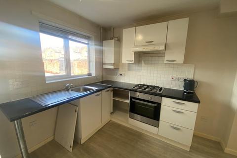 2 bedroom mews to rent, Ambuscade Close, Crewe