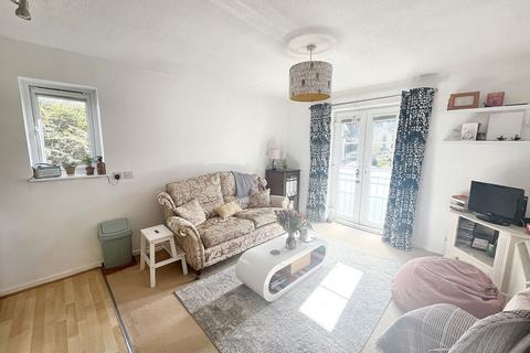 26 Dovecote Close, Trowbridge, BA14 9TN