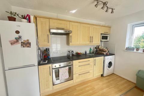 26 Dovecote Close, Trowbridge, BA14 9TN