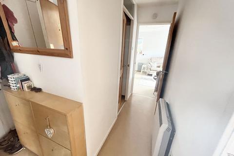 26 Dovecote Close, Trowbridge, BA14 9TN