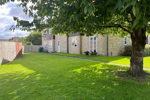 26 Dovecote Close, Trowbridge, BA14 9TN