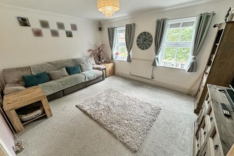 16 All Saints Crescent, Westbury, BA13 3BX