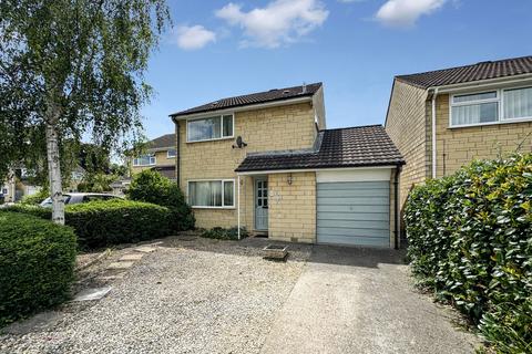 3 bedroom detached house for sale, Farleigh Avenue, Trowbridge