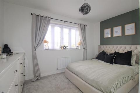 40 Basil Drive, Melksham, SN12 6LT