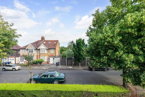 92 Haslemere Avenue, London, W7 2AU