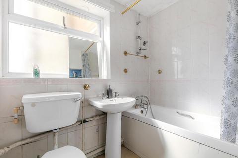 92 Haslemere Avenue, London, W7 2AU