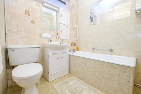 123 Lancing Road, Orpington, BR6 0QY