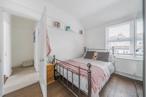 18 Mint Road, Wallington, SM6 0TY