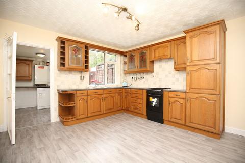 4 bedroom terraced house to rent, North Street, Atherstone