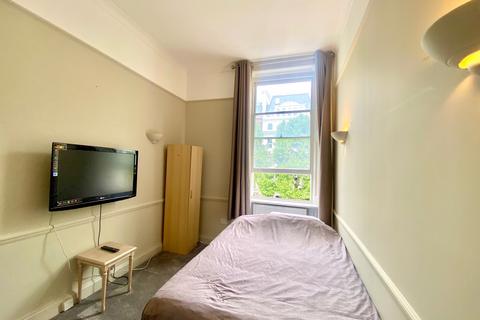 2 bedroom apartment to rent, South Kensington, London. SW7