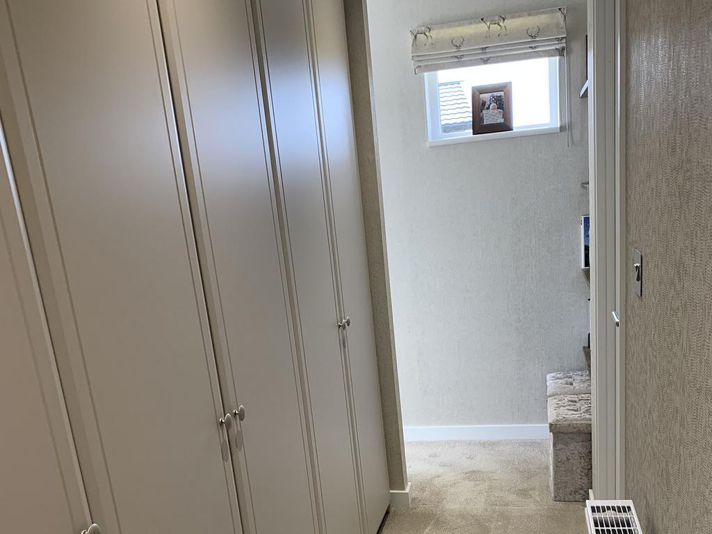 Walk-in wardrobe