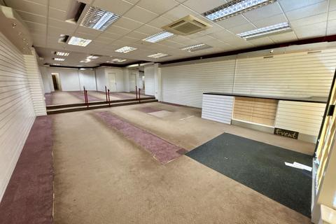 Retail property (high street) for sale, 43 South Street