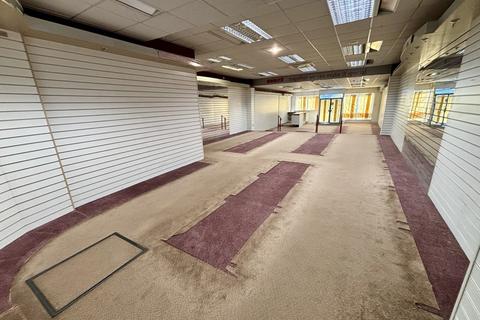 Retail property (high street) for sale, 43 South Street